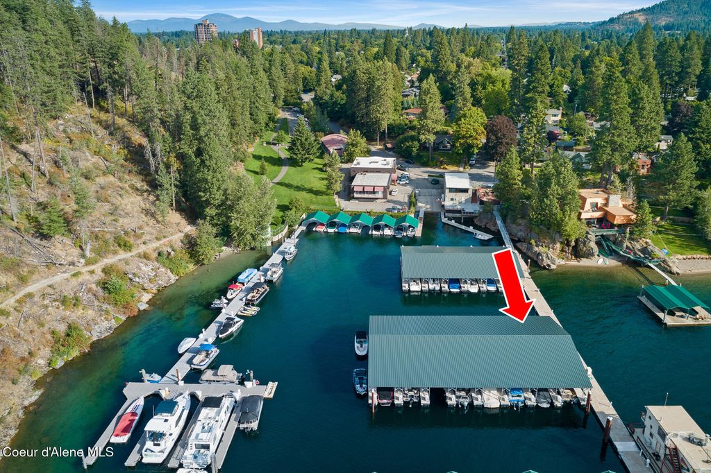 1100 E LAKESHORE DR #B3, Coeur D'alene, ID 83814