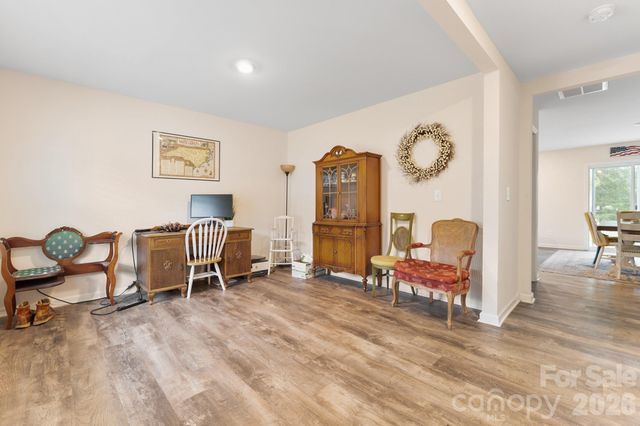2859 Sherrills Stream Drive, Sherrills Ford, NC 28673
