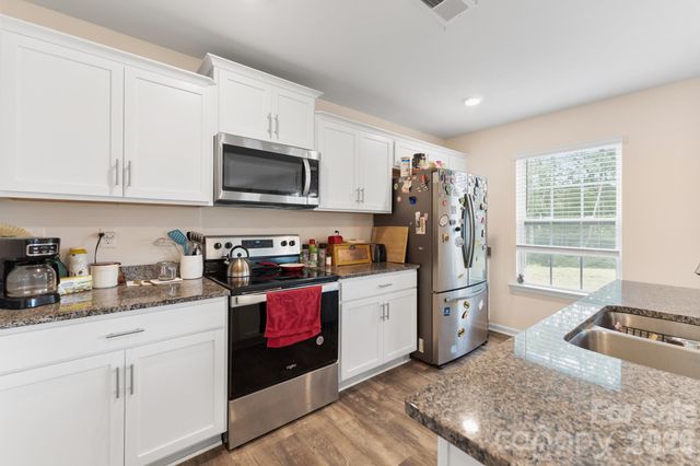 2859 Sherrills Stream Drive, Sherrills Ford, NC 28673