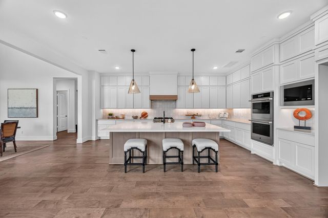 104 Bentwood Meadow Lane, Montgomery, TX 77356