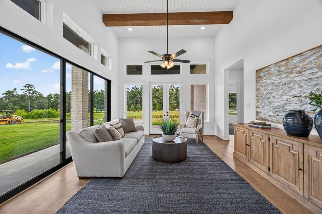 104 Bentwood Meadow Lane, Montgomery, TX 77356