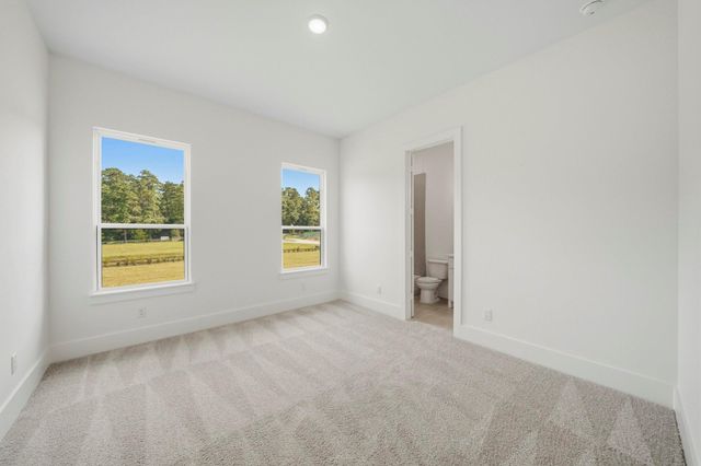 104 Bentwood Meadow Lane, Montgomery, TX 77356
