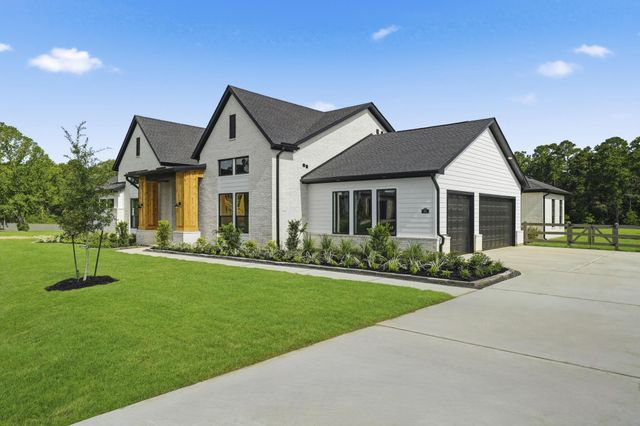 104 Bentwood Meadow Lane, Montgomery, TX 77356