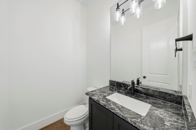 104 Bentwood Meadow Lane, Montgomery, TX 77356