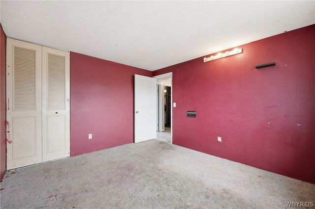 6954 Academy Lane, Lockport Town, NY 14094