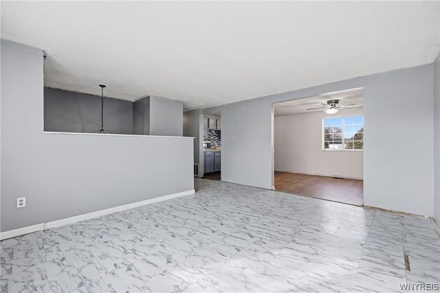 6954 Academy Lane, Lockport Town, NY 14094