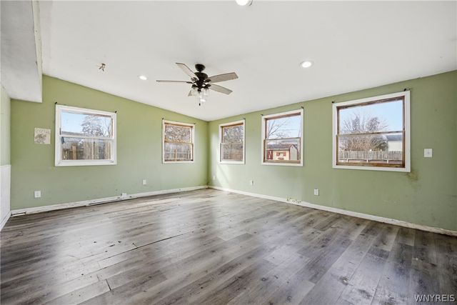 6954 Academy Lane, Lockport Town, NY 14094