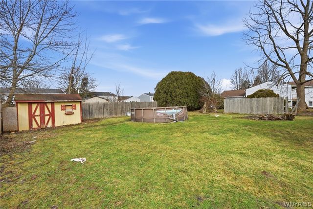 6954 Academy Lane, Lockport Town, NY 14094