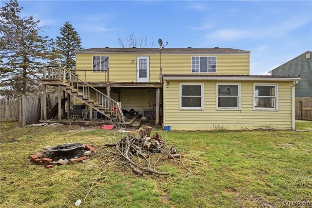 6954 Academy Lane, Lockport Town, NY 14094