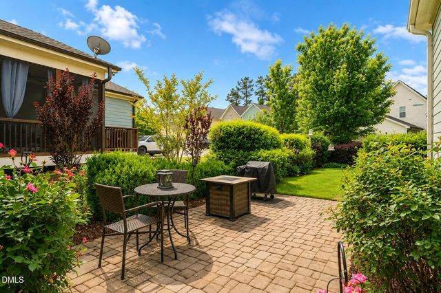 297 Beacon Ridge Boulevard, Chapel Hill, NC 27516