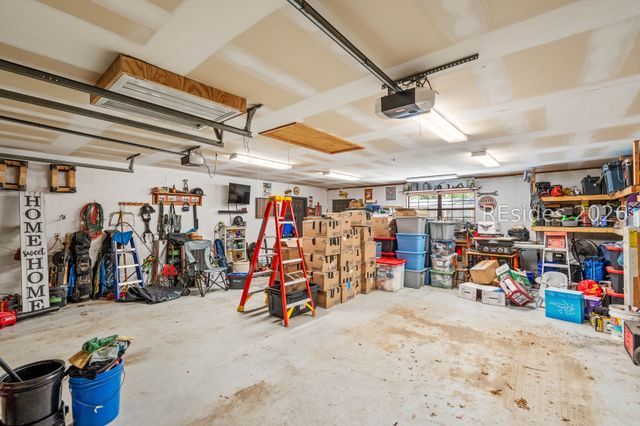 32 W Cedar Rd, St Helena Island, SC 29920