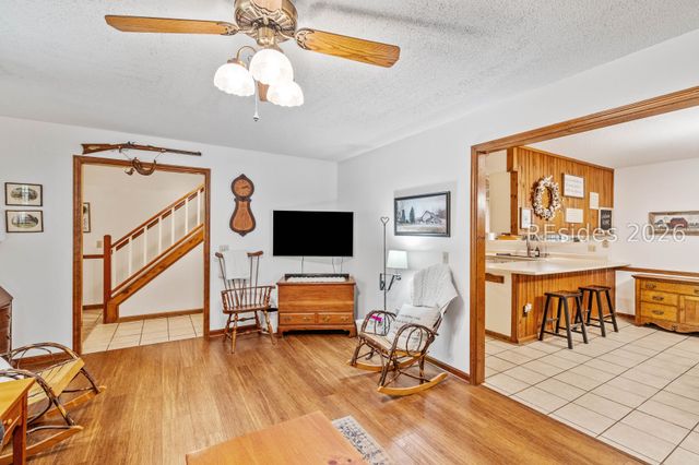 32 W Cedar Rd, St Helena Island, SC 29920