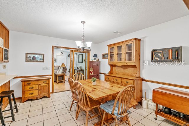 32 W Cedar Rd, St Helena Island, SC 29920