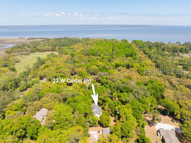 32 W Cedar Rd, St Helena Island, SC 29920