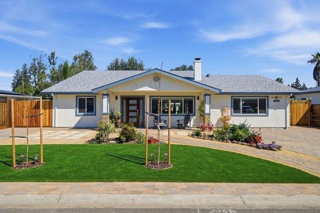 17881 Los Alamos Drive, Saratoga, CA 95070