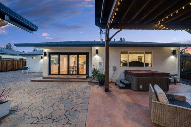 17881 Los Alamos Drive, Saratoga, CA 95070