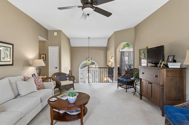 5553 Peninsula Park Lndg, Hermitage, TN 37076