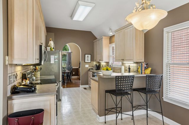 5553 Peninsula Park Lndg, Hermitage, TN 37076