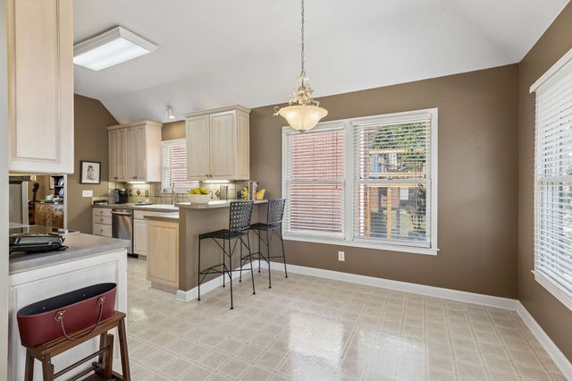 5553 Peninsula Park Lndg, Hermitage, TN 37076