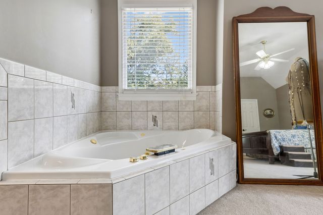 5553 Peninsula Park Lndg, Hermitage, TN 37076