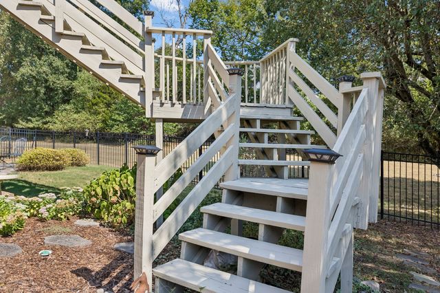 5553 Peninsula Park Lndg, Hermitage, TN 37076