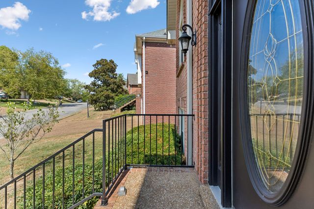 5553 Peninsula Park Lndg, Hermitage, TN 37076