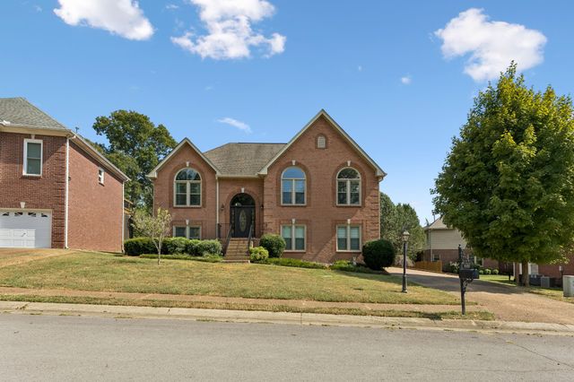5553 Peninsula Park Lndg, Hermitage, TN 37076