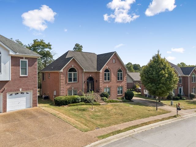 5553 Peninsula Park Lndg, Hermitage, TN 37076