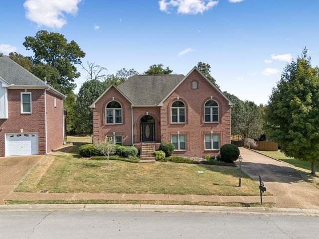 5553 Peninsula Park Lndg, Hermitage, TN 37076