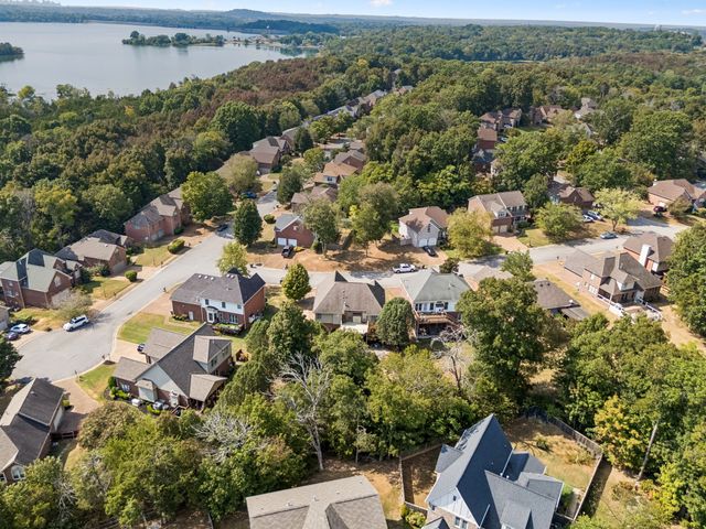 5553 Peninsula Park Lndg, Hermitage, TN 37076
