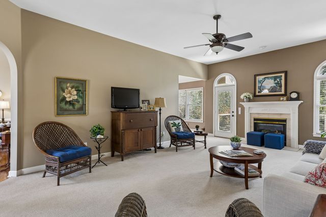 5553 Peninsula Park Lndg, Hermitage, TN 37076