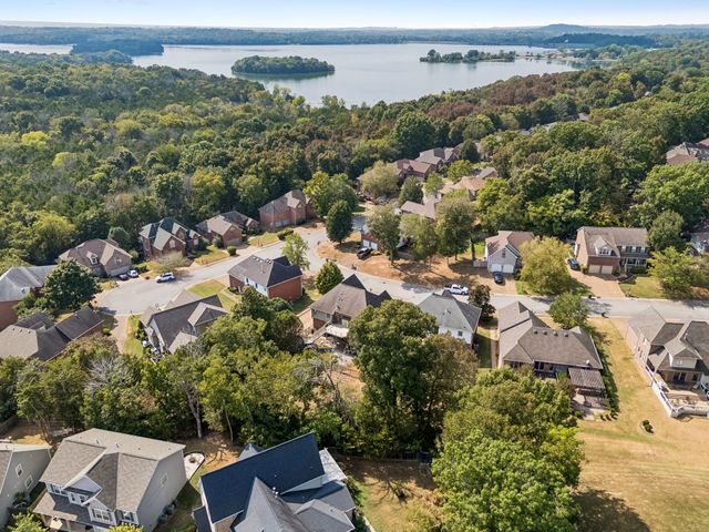 5553 Peninsula Park Lndg, Hermitage, TN 37076