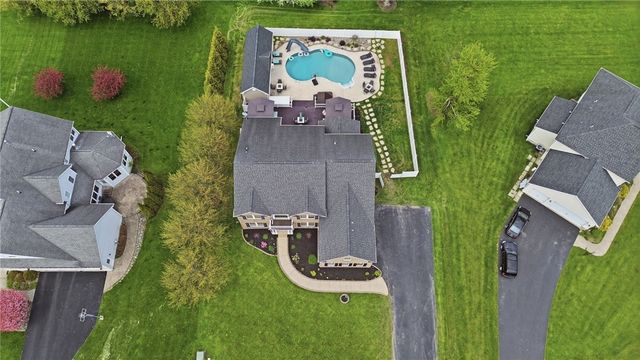 100 Triple Diamond, Penfield, NY 14580