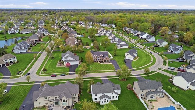 100 Triple Diamond, Penfield, NY 14580