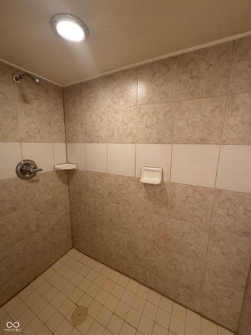 1616 Walpole Lane, Indianapolis, IN 46231