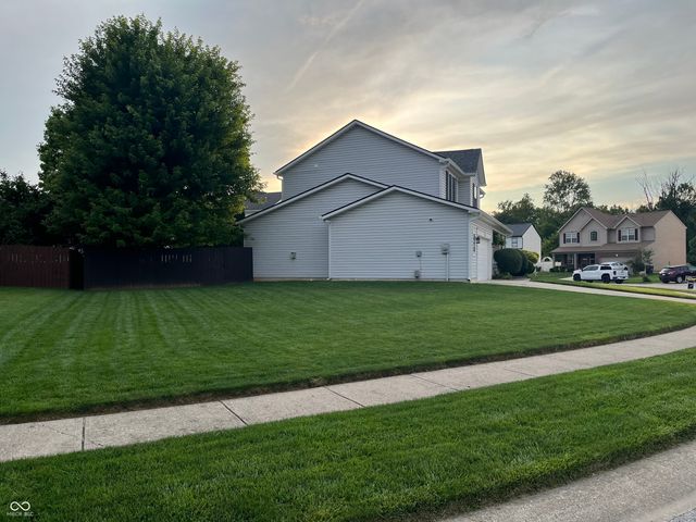 1616 Walpole Lane, Indianapolis, IN 46231