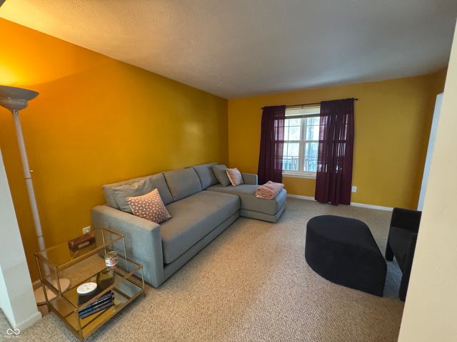 1616 Walpole Lane, Indianapolis, IN 46231
