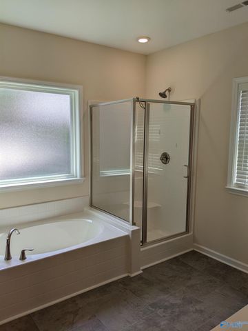 15040 Lakeside Trail, Huntsville, AL 35803