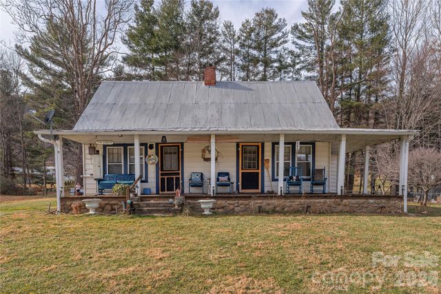 1496 Allens Creek Road, Waynesville, NC 28786