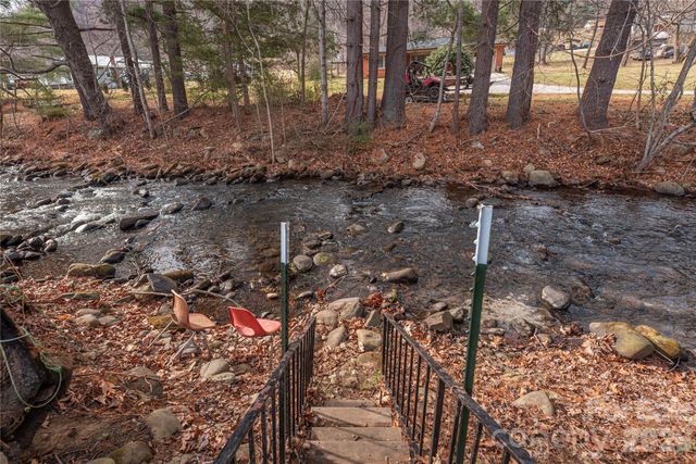 1496 Allens Creek Road, Waynesville, NC 28786