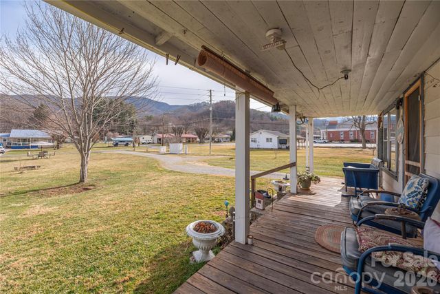 1496 Allens Creek Road, Waynesville, NC 28786