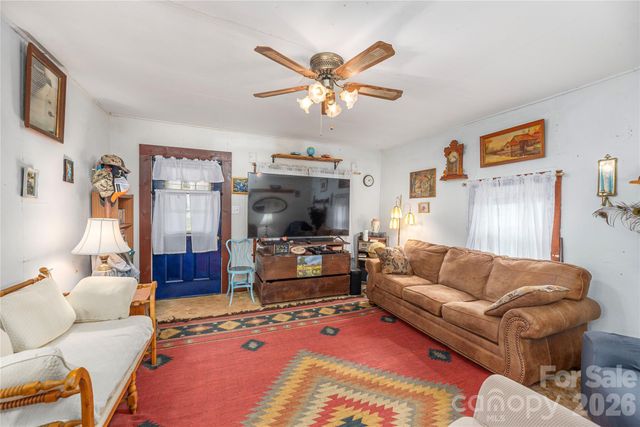 1496 Allens Creek Road, Waynesville, NC 28786