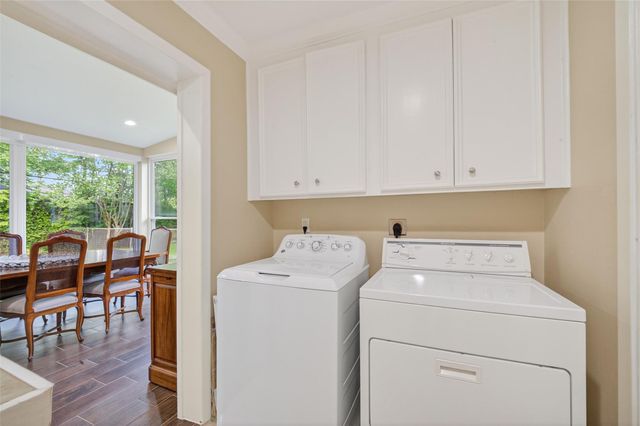 11230 Huggins Drive, Houston, TX 77035