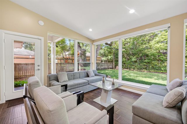11230 Huggins Drive, Houston, TX 77035