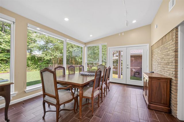 11230 Huggins Drive, Houston, TX 77035
