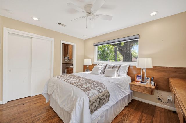 11230 Huggins Drive, Houston, TX 77035