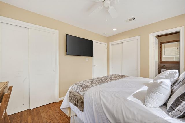 11230 Huggins Drive, Houston, TX 77035