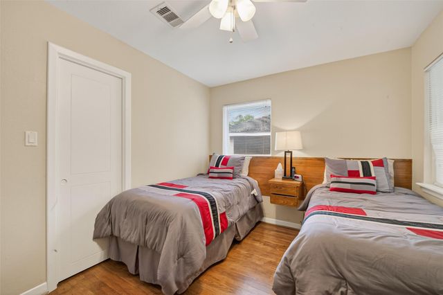 11230 Huggins Drive, Houston, TX 77035