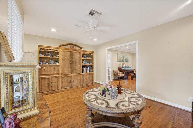 11230 Huggins Drive, Houston, TX 77035