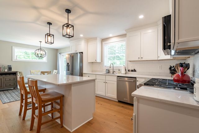 10 Banner Drive, Dover, NH 03820